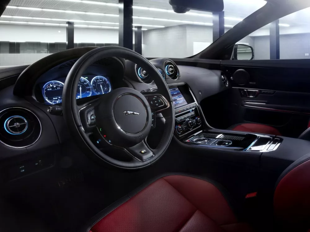 Автомобиль Jaguar XJR IV (X351) Седан
