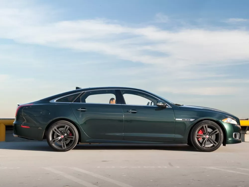 Автомобиль Jaguar XJR IV (X351) Седан Long