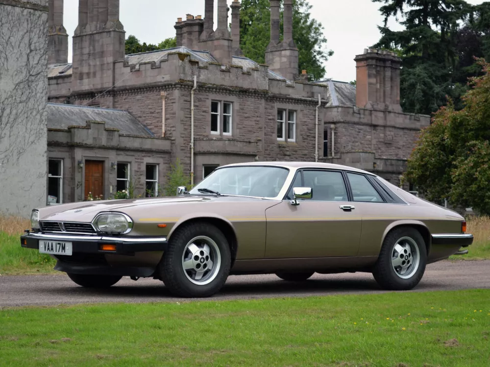 Автомобиль Jaguar XJS Series 2 Купе
