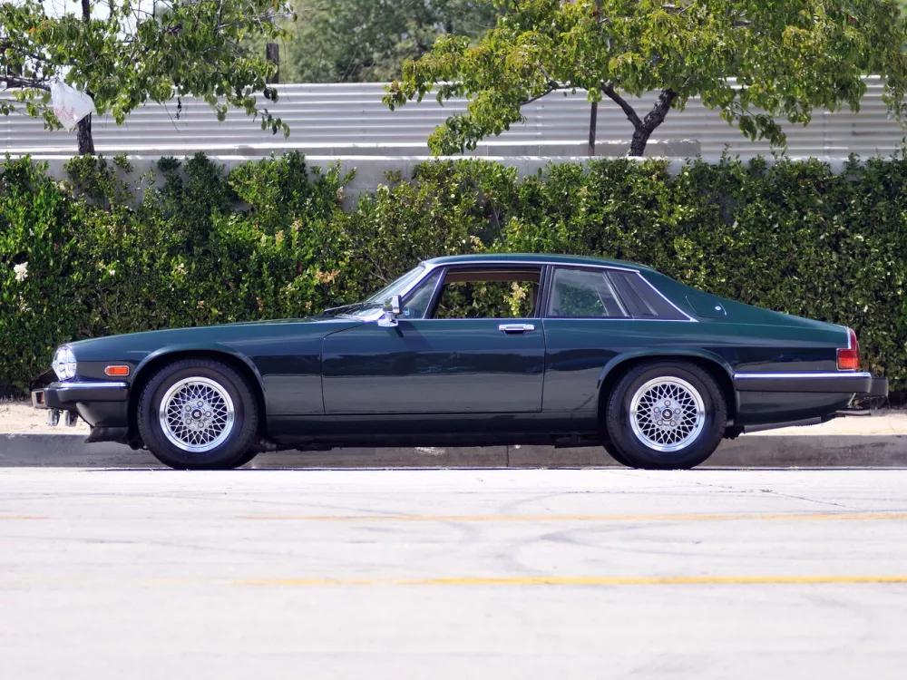 Автомобиль Jaguar XJS Series 2 Купе