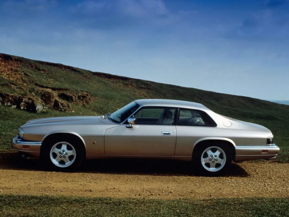 Автомобиль Jaguar XJS Series 3 Купе