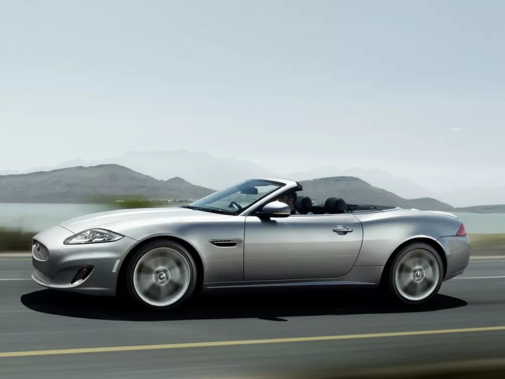 Автомобиль Jaguar XK II Рестайлинг 2 Кабриолет