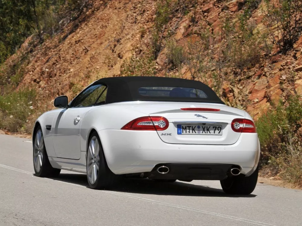 Автомобиль Jaguar XK II Рестайлинг 2 Кабриолет