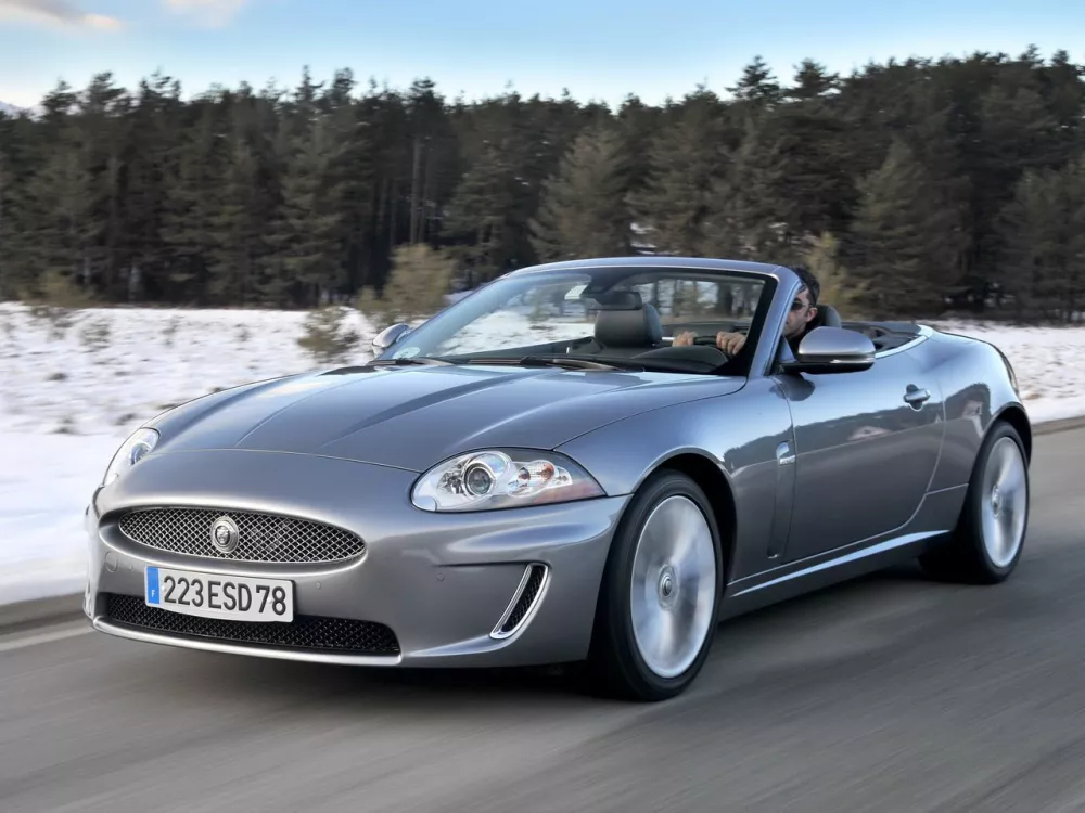 Автомобиль Jaguar XK II Рестайлинг 1 Кабриолет