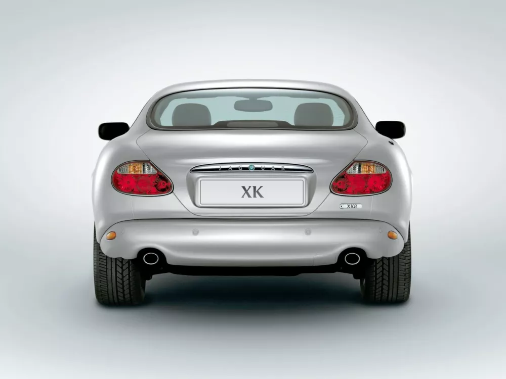 Автомобиль Jaguar XK I Купе