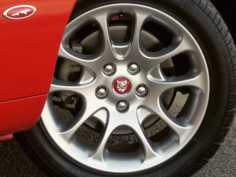 Автомобиль Jaguar XK I Купе