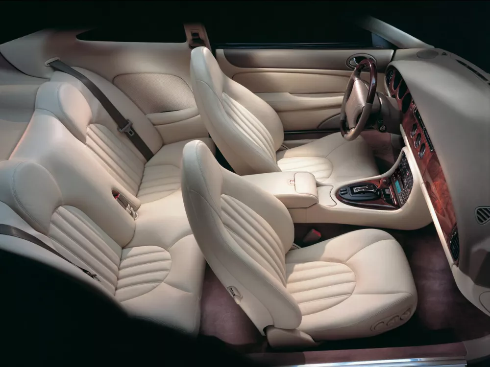 Автомобиль Jaguar XK I Купе