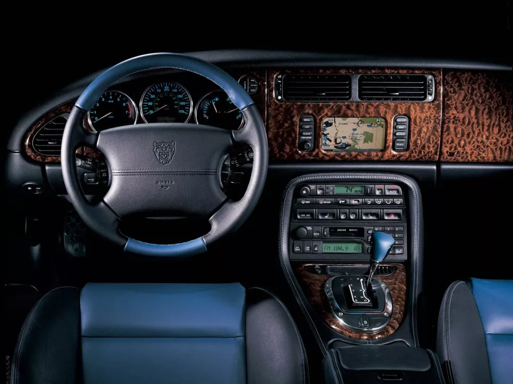 Автомобиль Jaguar XK I Кабриолет
