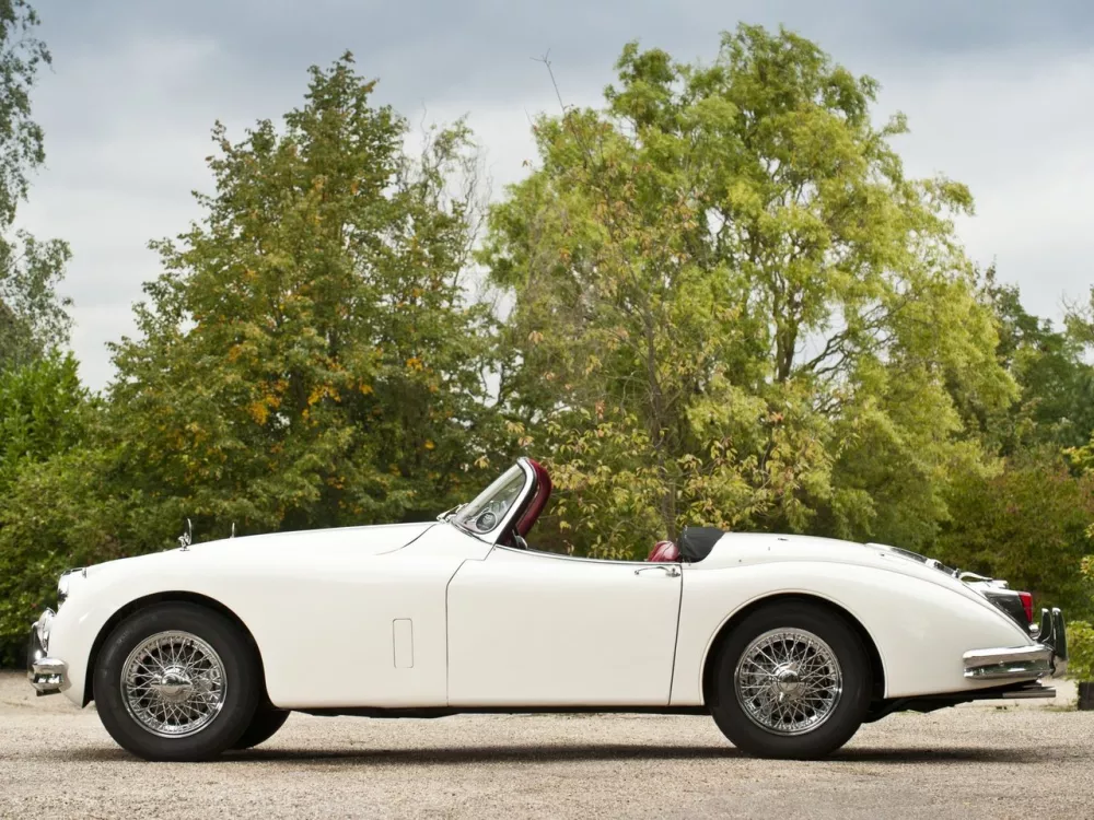 Автомобиль Jaguar XK XK150 Родстер