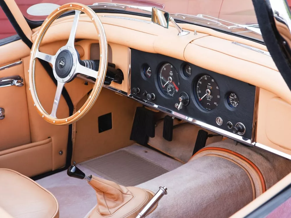 Автомобиль Jaguar XK XK150 Родстер