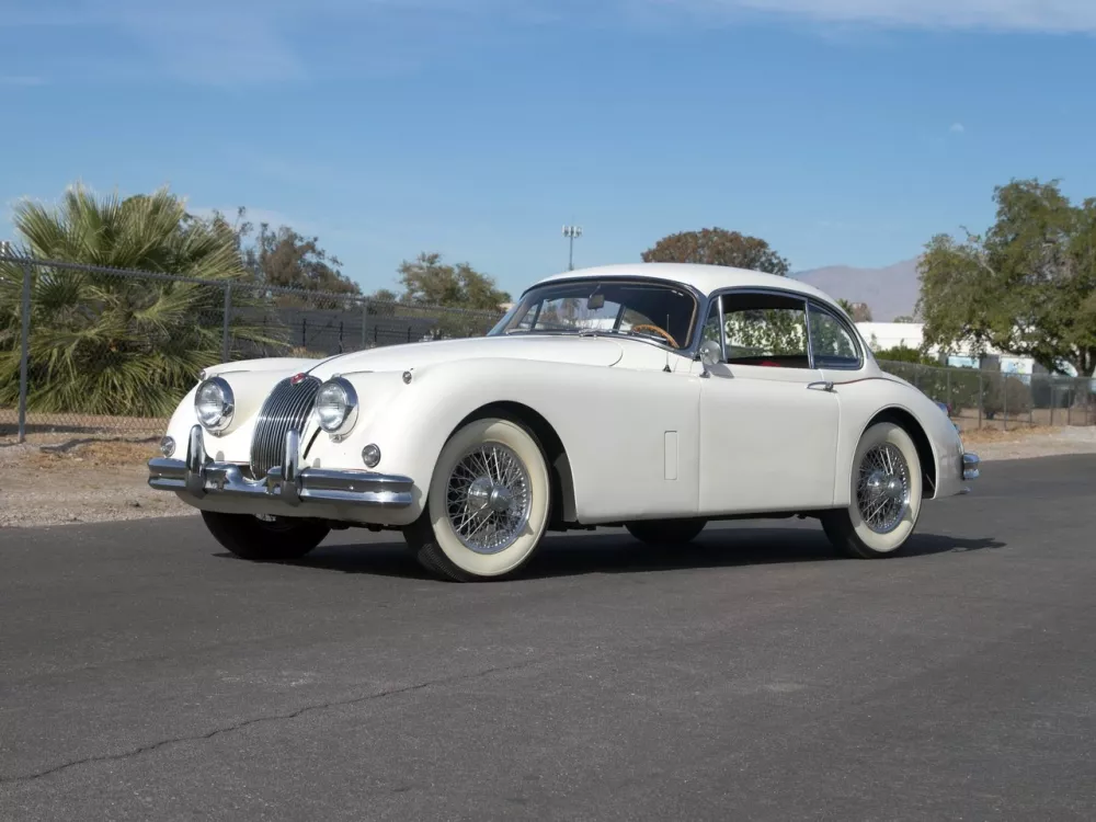 Автомобиль Jaguar XK XK150 Купе