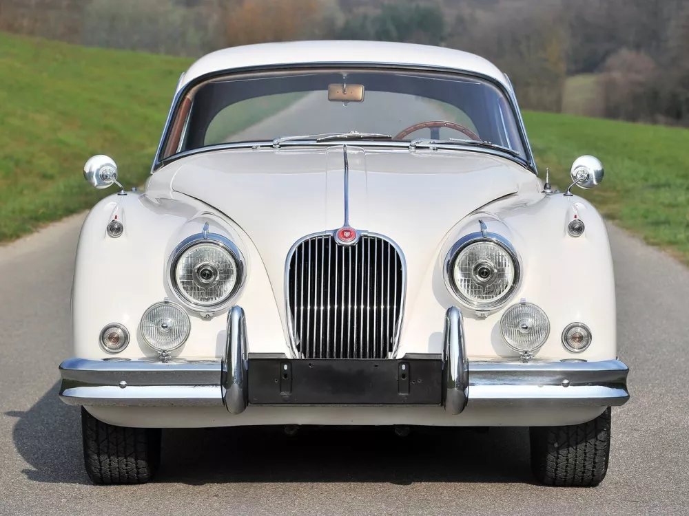 Автомобиль Jaguar XK XK150 Купе