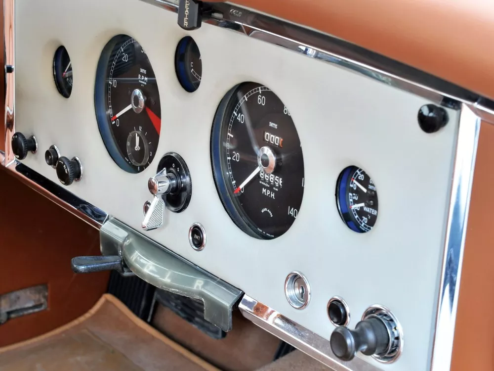 Автомобиль Jaguar XK XK150 Купе