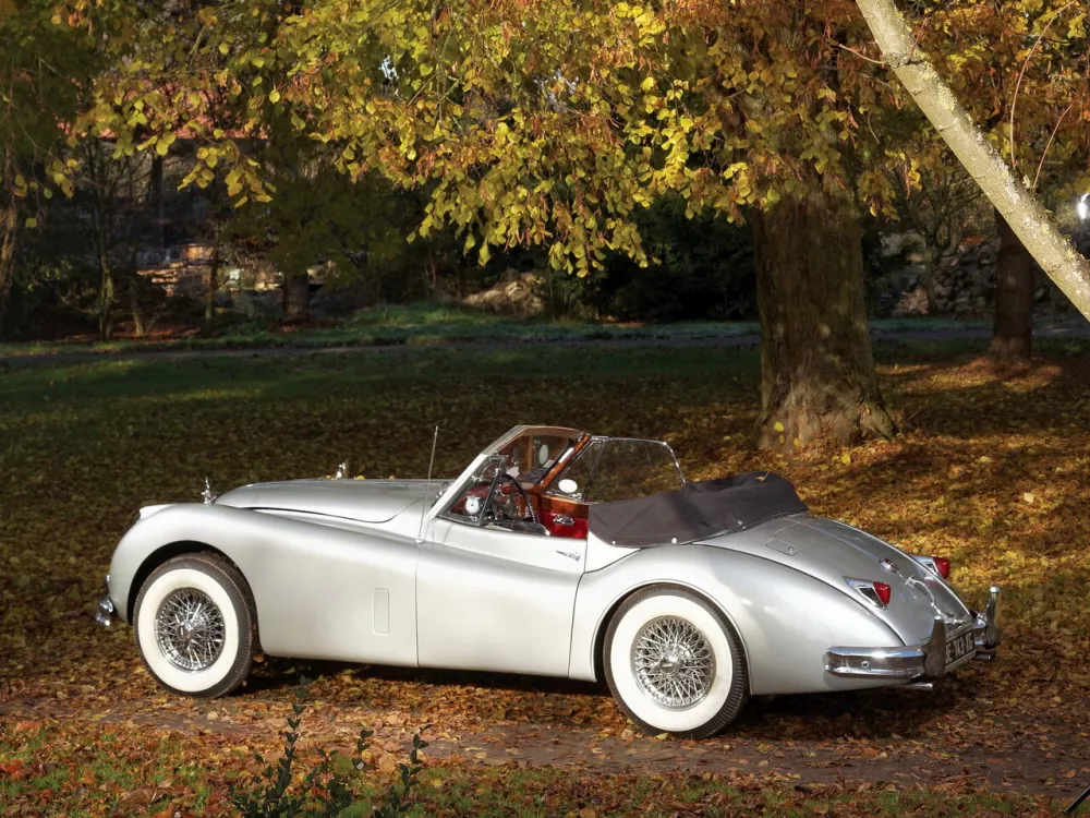 Автомобиль Jaguar XK XK140 Кабриолет