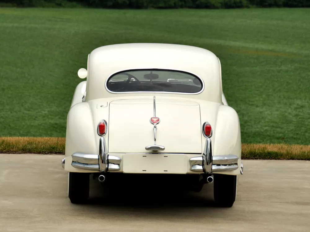 Автомобиль Jaguar XK XK140 Купе