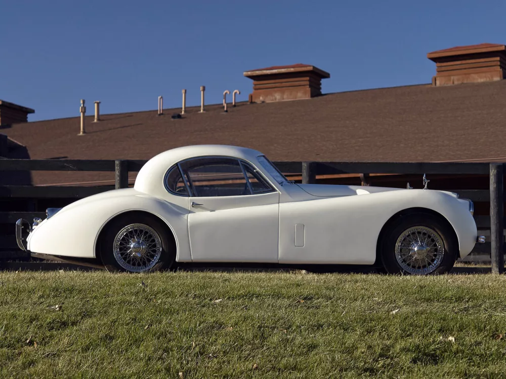 Автомобиль Jaguar XK XK120 Купе