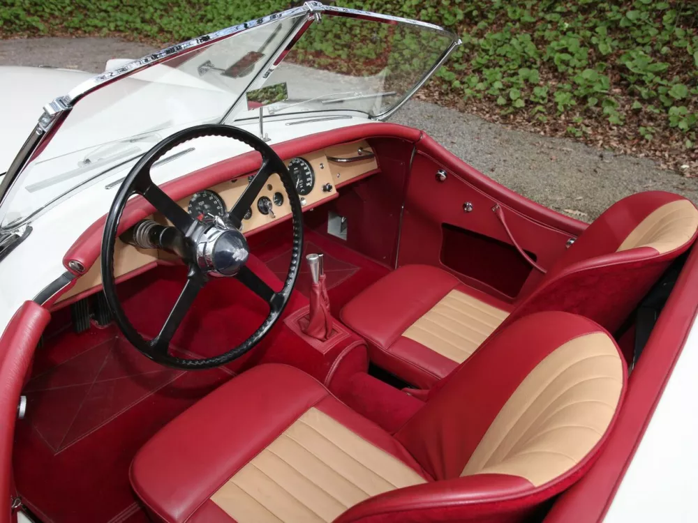 Автомобиль Jaguar XK XK120 Родстер