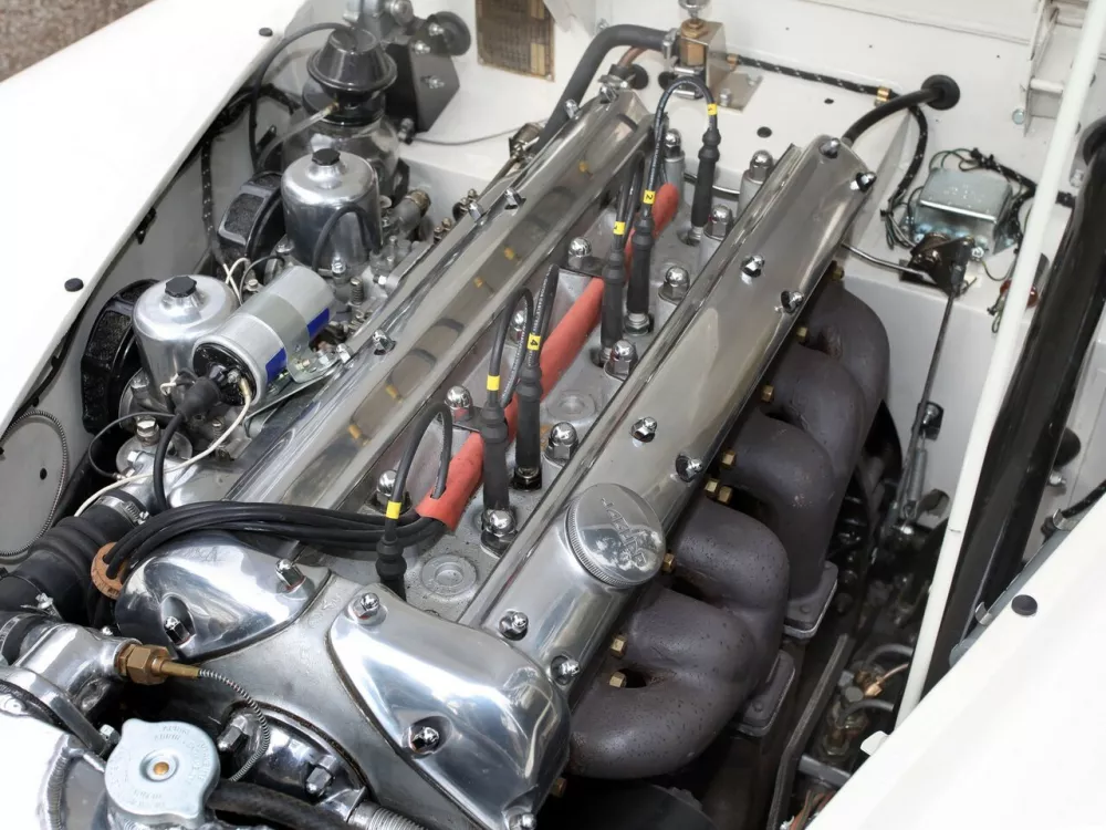 Автомобиль Jaguar XK XK120 Родстер