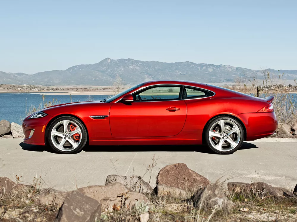 Автомобиль Jaguar XKR II Рестайлинг 2 Купе
