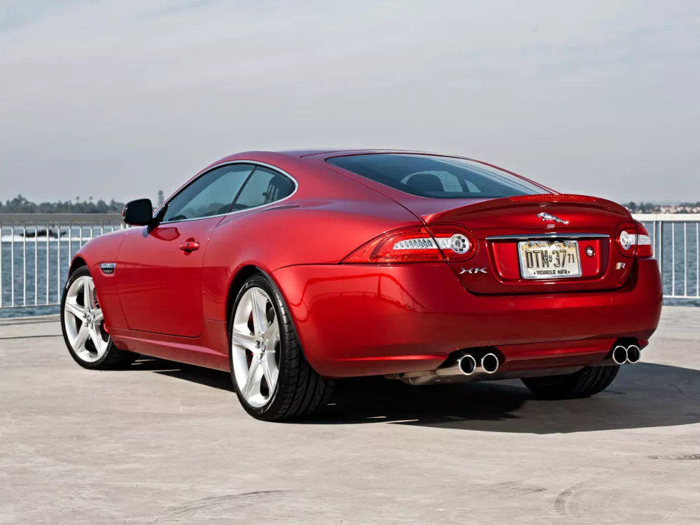 Автомобиль Jaguar XKR II Рестайлинг 2 Купе