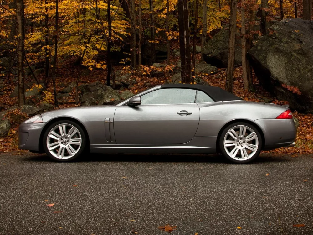 Автомобиль Jaguar XKR II Рестайлинг 1 Кабриолет