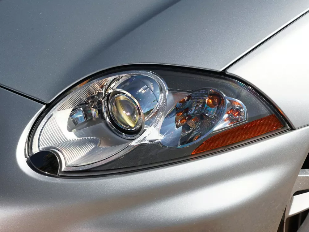 Автомобиль Jaguar XKR II Рестайлинг 1 Кабриолет