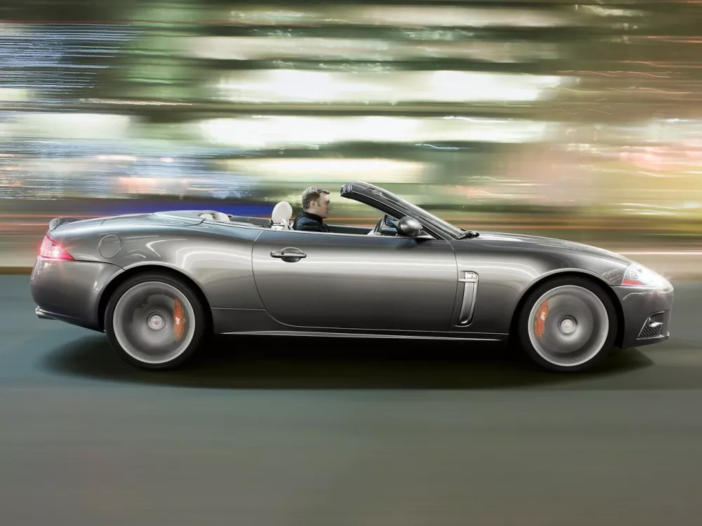 Автомобиль Jaguar XKR II Кабриолет