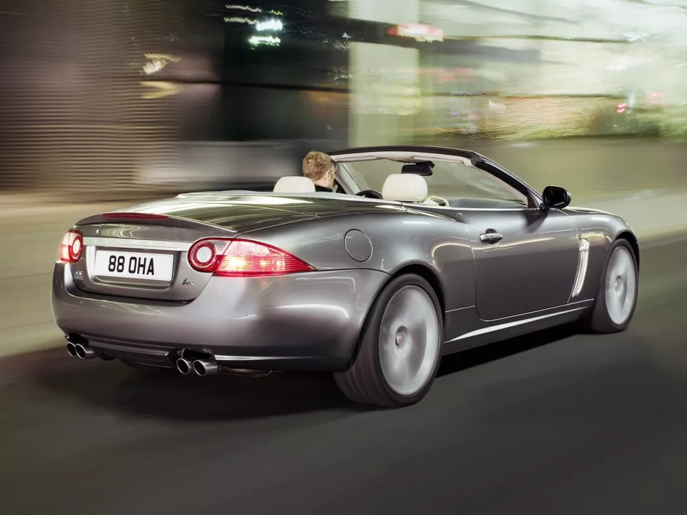 Автомобиль Jaguar XKR II Кабриолет