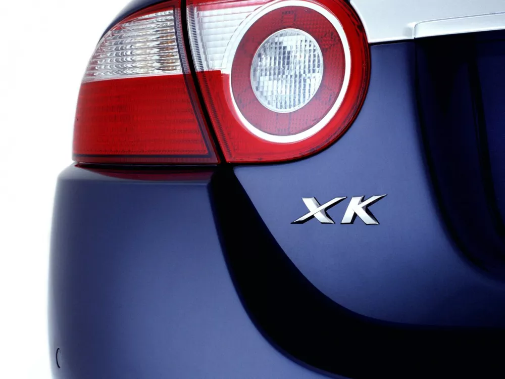 Автомобиль Jaguar XKR II Кабриолет