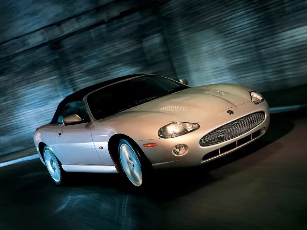 Автомобиль Jaguar XKR I Рестайлинг Кабриолет