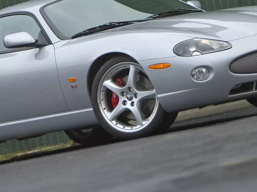 Автомобиль Jaguar XKR I Рестайлинг Купе