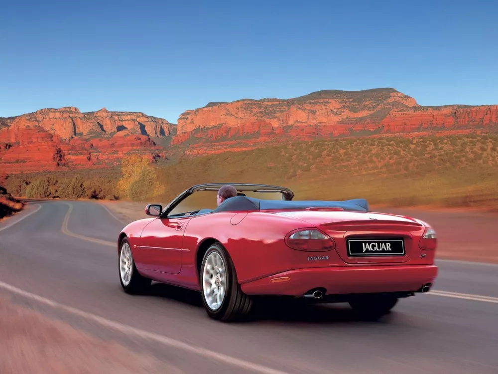 Автомобиль Jaguar XKR I Кабриолет