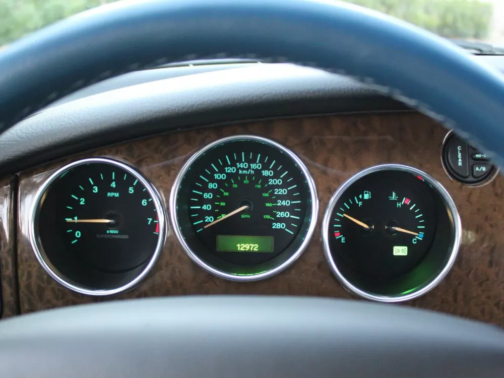 Автомобиль Jaguar XKR I Кабриолет
