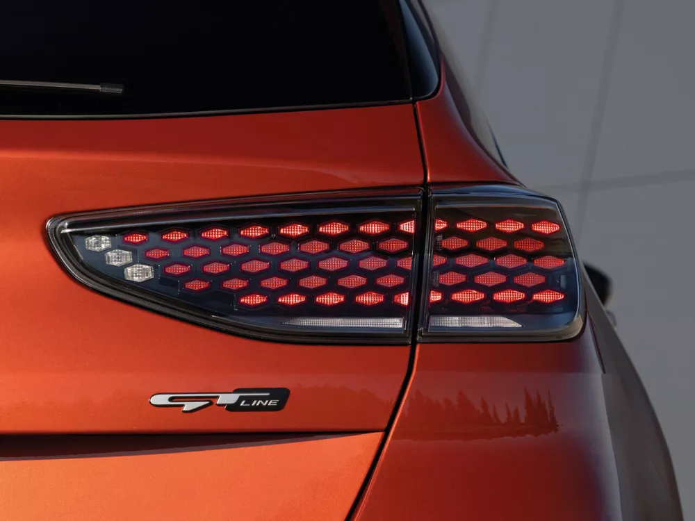 Автомобиль Kia Ceed III Рестайлинг Хэтчбек (5 дверей)