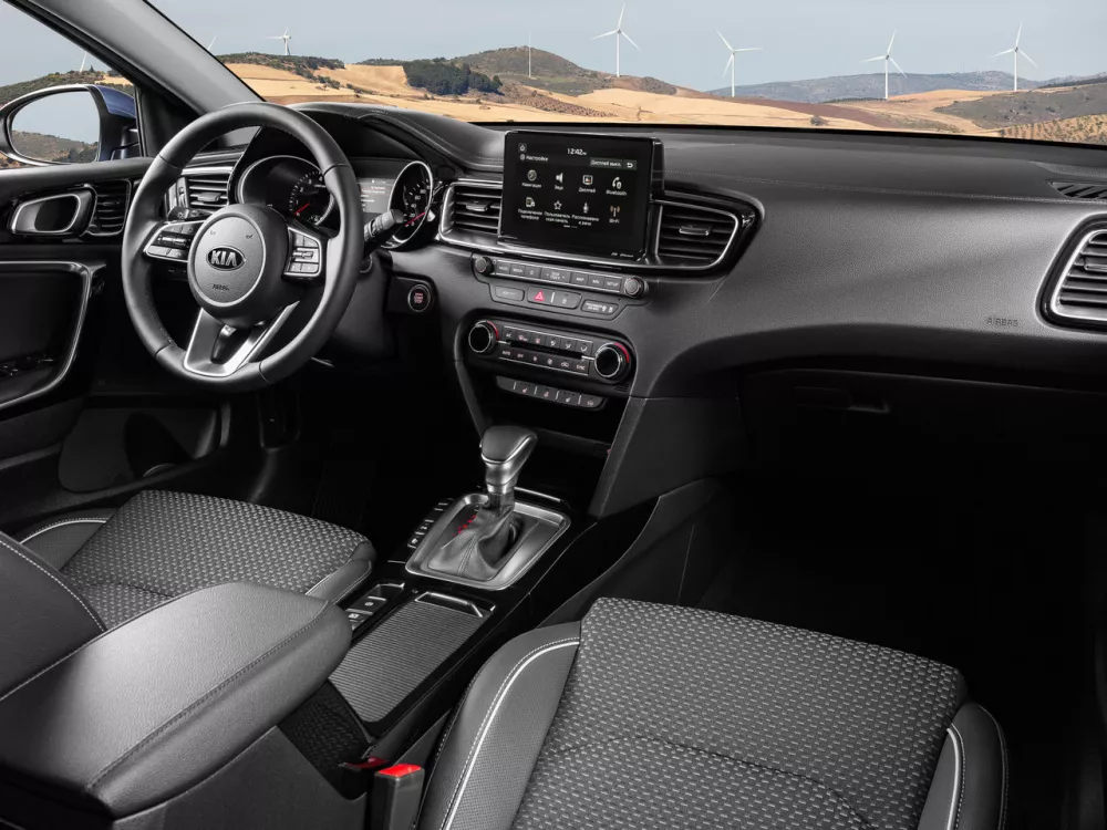 Автомобиль Kia Ceed III Хэтчбек (5 дверей)