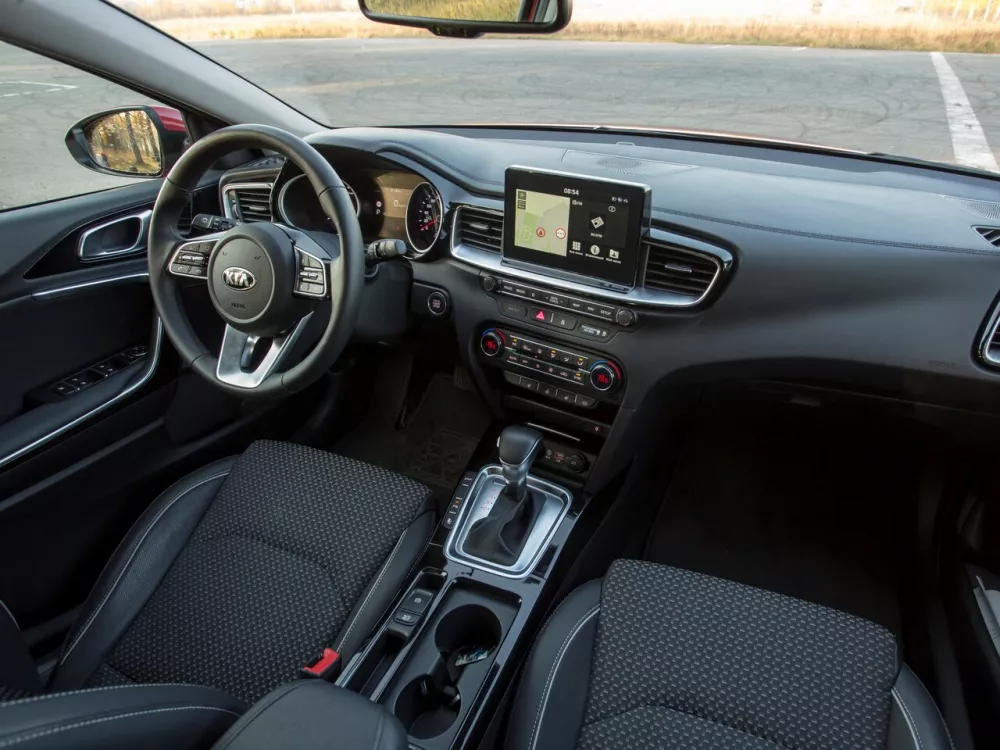 Автомобиль Kia Ceed III Хэтчбек (5 дверей)