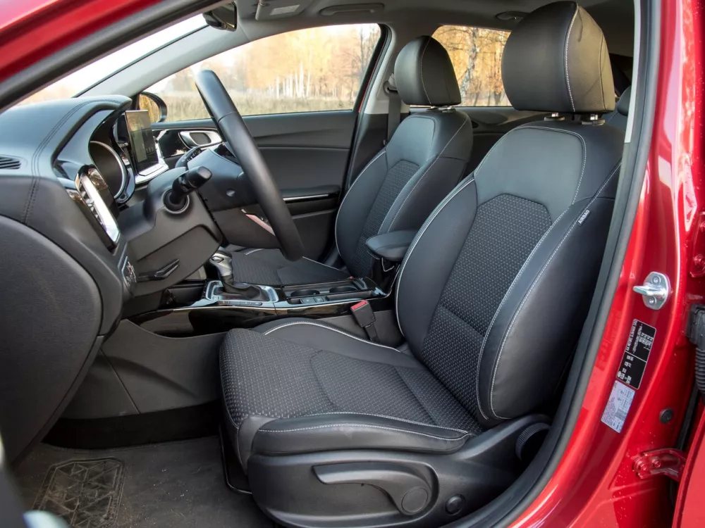 Автомобиль Kia Ceed III Хэтчбек (5 дверей)