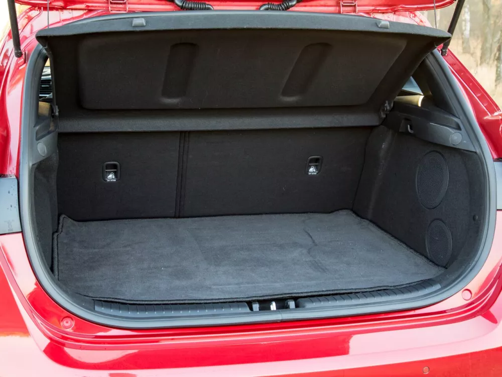 Автомобиль Kia Ceed III Хэтчбек (5 дверей)