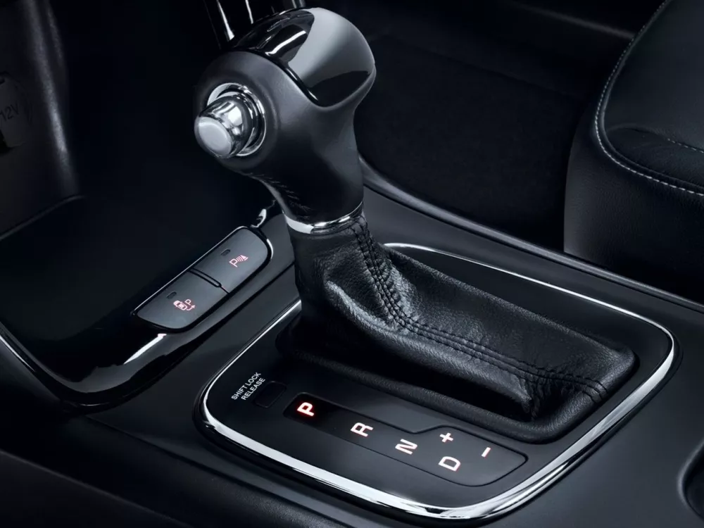 Автомобиль Kia Ceed II Рестайлинг Хэтчбек (5 дверей)