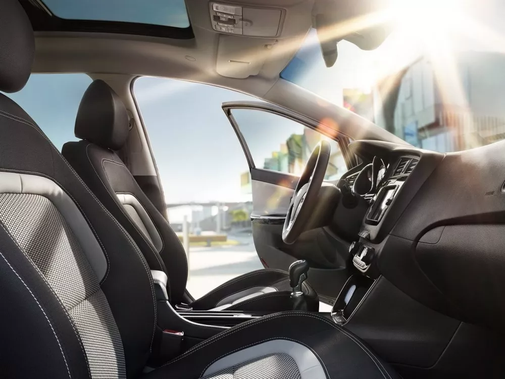 Автомобиль Kia Ceed II Рестайлинг Хэтчбек (5 дверей)