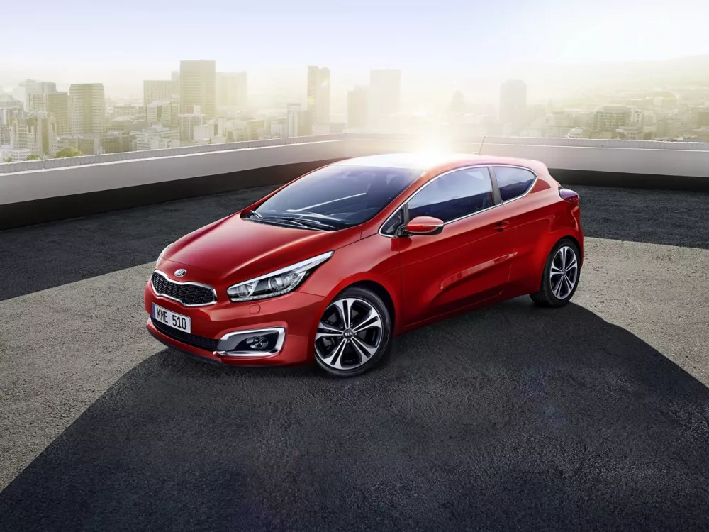 Автомобиль Kia Ceed II Рестайлинг Хэтчбек (3 двери)