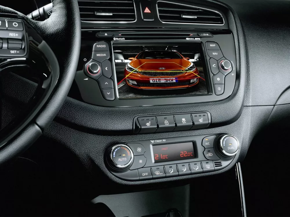 Автомобиль Kia Ceed II Хэтчбек (3 двери)