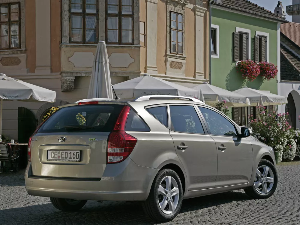 Автомобиль Kia Ceed I Рестайлинг Универсал (5 дверей)