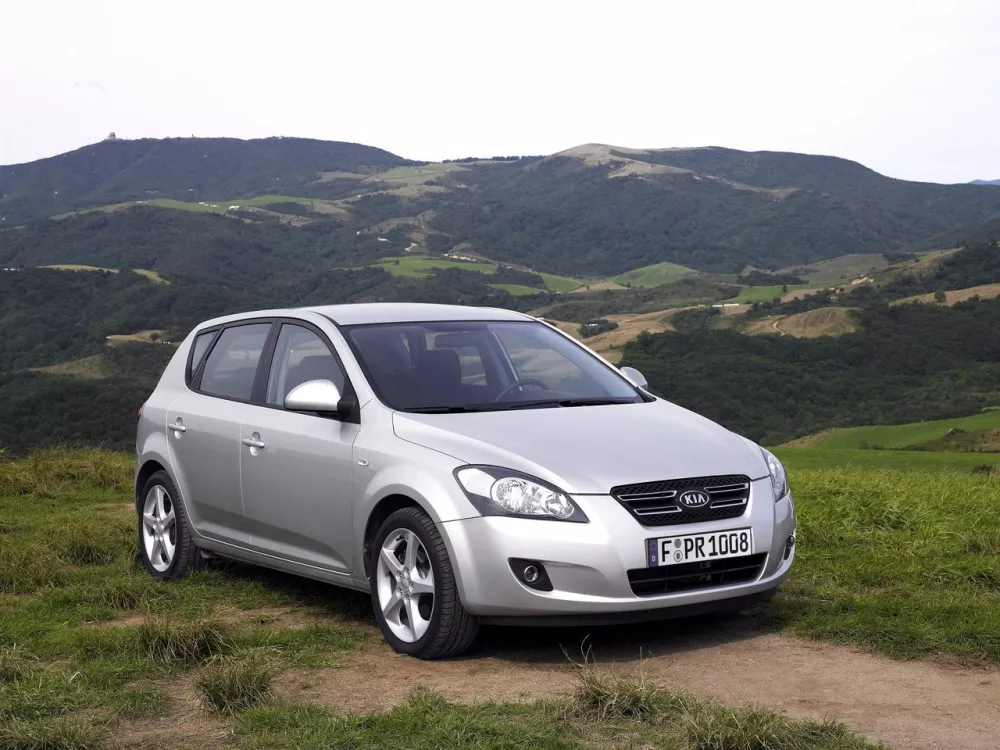 Автомобиль Kia Ceed I Хэтчбек (5 дверей)