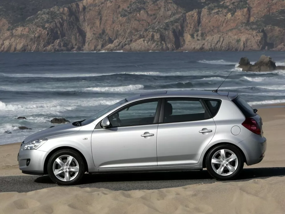 Автомобиль Kia Ceed I Хэтчбек (5 дверей)