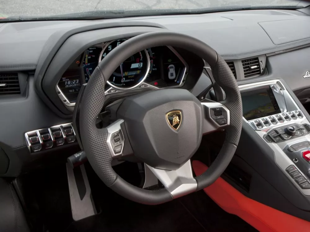 Автомобиль Lamborghini Aventador I Купе