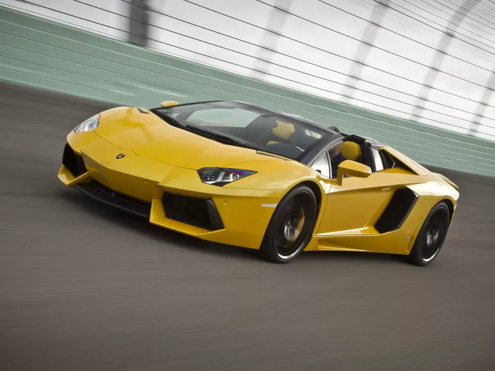 Автомобиль Lamborghini Aventador I Родстер