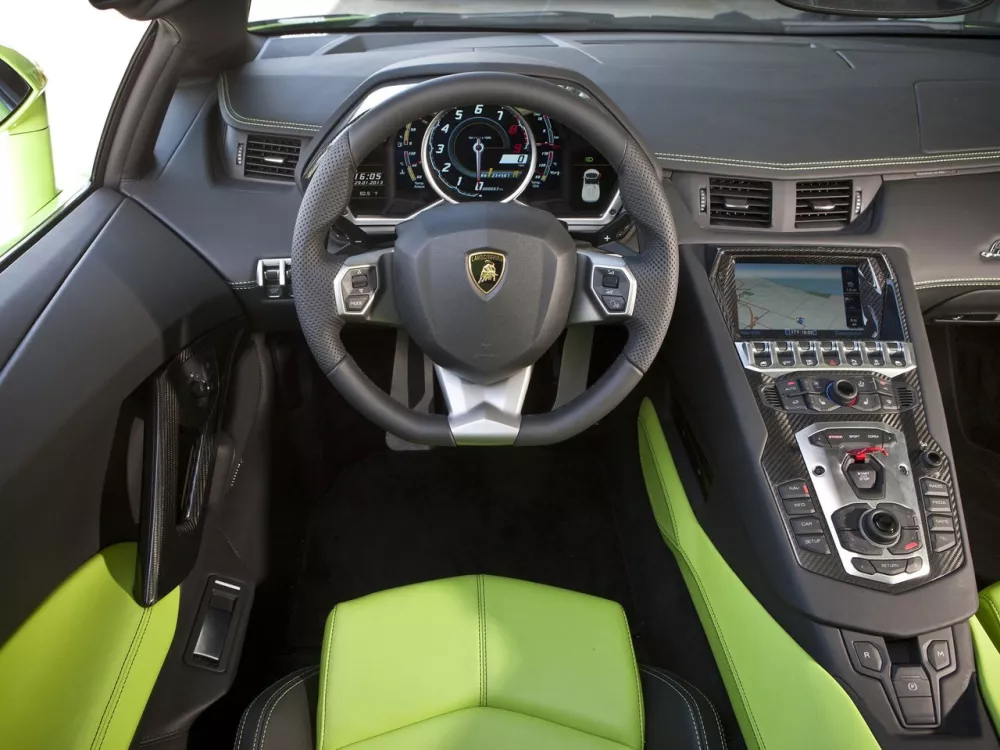 Автомобиль Lamborghini Aventador I Родстер