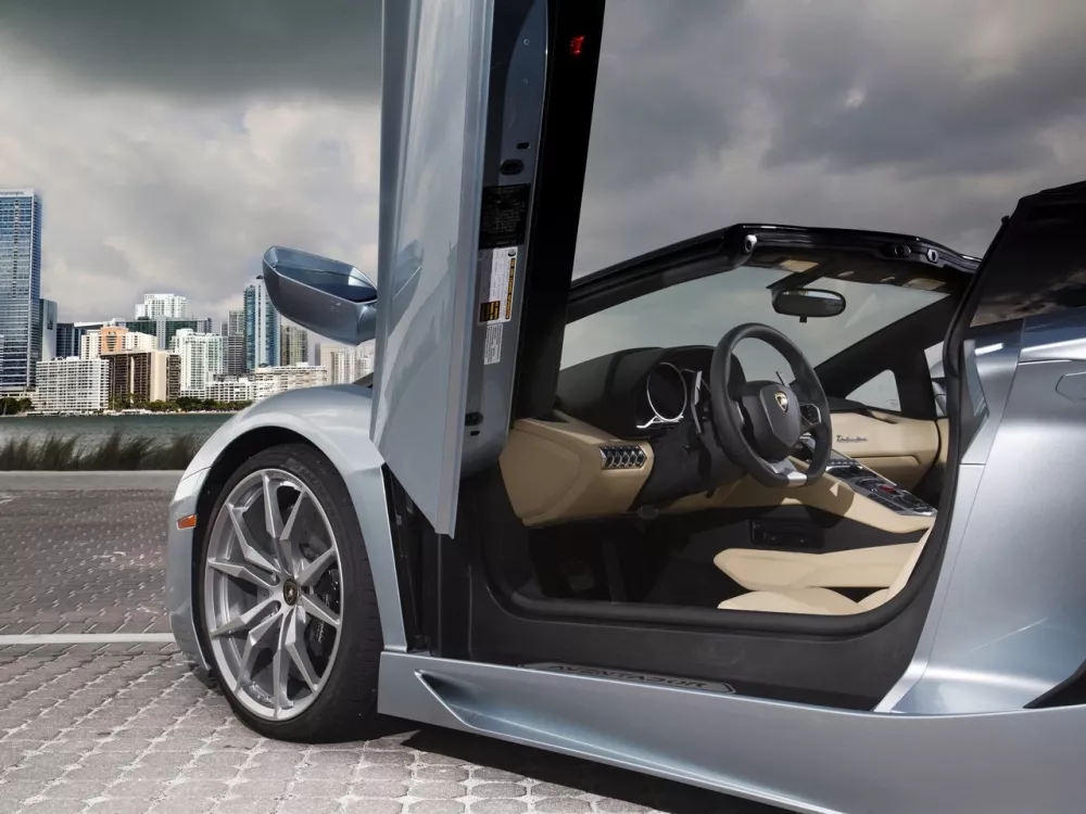 Автомобиль Lamborghini Aventador I Родстер