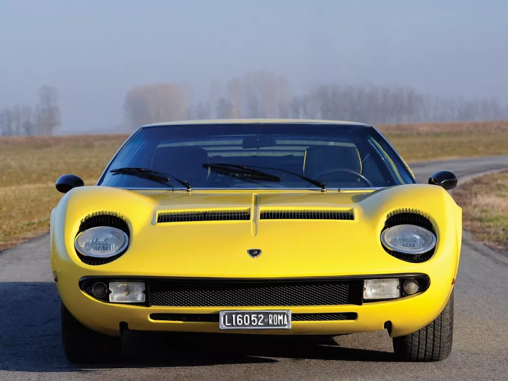 Автомобиль Lamborghini Miura Купе